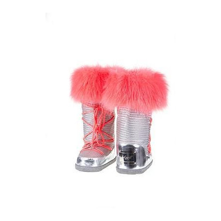 Snow boots with eco fur