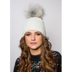 Rice fine winter hat with a pompom