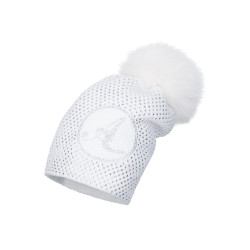 Cubic zirconia with natural pompom