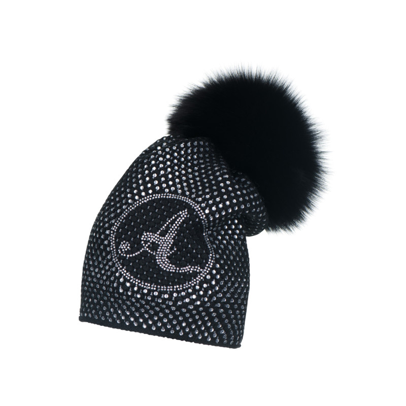 Cubic zirconia with natural pompom