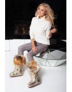 Snow boots with natural fur